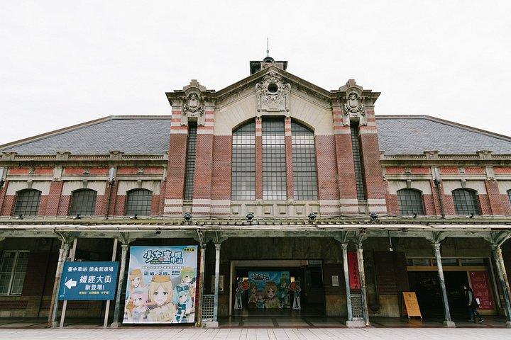 Taichung Rail and River Shared Walking Tour (Tip-based)