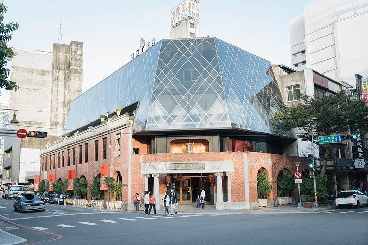 Taichung Rail and River Shared Walking Tour (Tip-based)