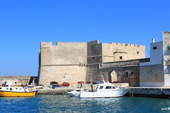 モノポリプライベートツアー：素敵な居心地の良いイタリア語旧市街