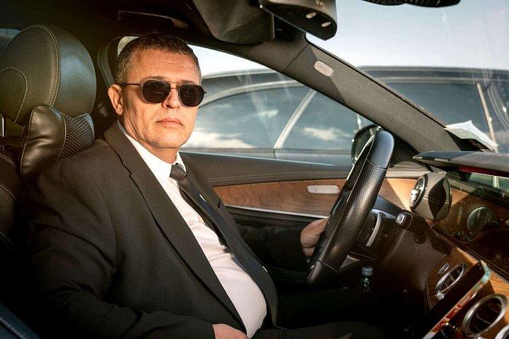 プロの運転手によるプライベートブカレスト空港送迎