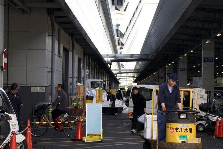 豊洲市場まぐろ競り＆元寿司職人と築地めぐり