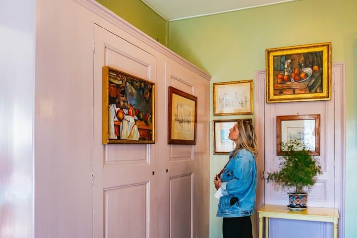 Giverny Monet’s Home and Gardens Half Day Tour from Paris