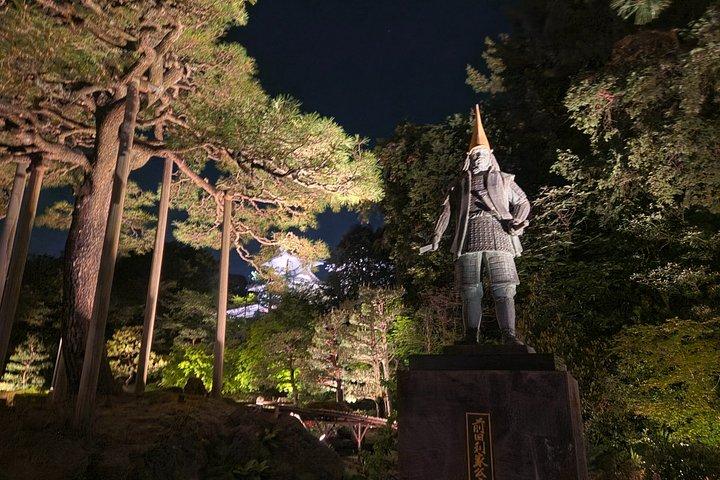 Kanazawa Night Tour Castle Samurai District and Optional Dinner