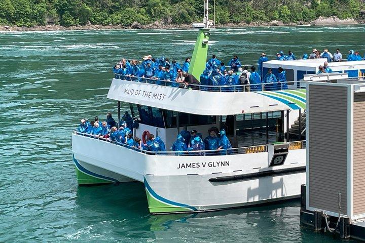 USA メイド オブ ザ ミスト ボートに乗るガイド付きツアー
