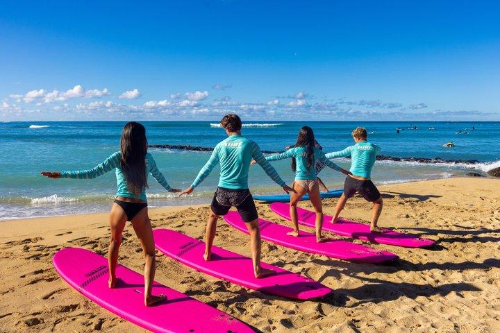 Halbprivate Surfstunde an der Jamie O'Brien School of Surf Waikīkī
