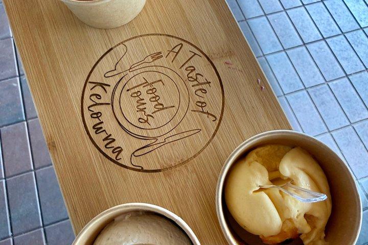 ケロウナ: ＃1 7つの味と4つの飲み物で評価のウォーキングフードツアー