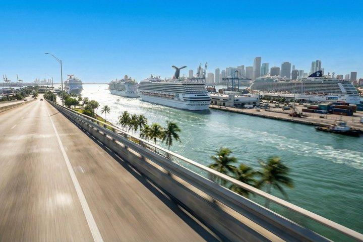 Traslado compartido del Aeropuerto de Miami al Puerto de Miami