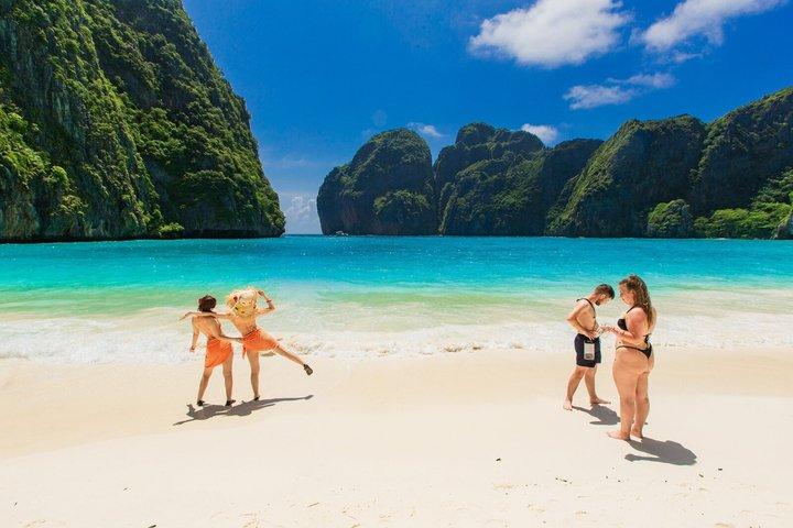 Excursion d'une journée à Phi Phi, Maya, Khai et Pileh en catamaran au départ de Phuket
