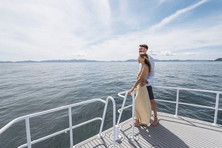 Phi Phi, Maya, Khai and Pileh Day Trip by Catamaran From Phuket