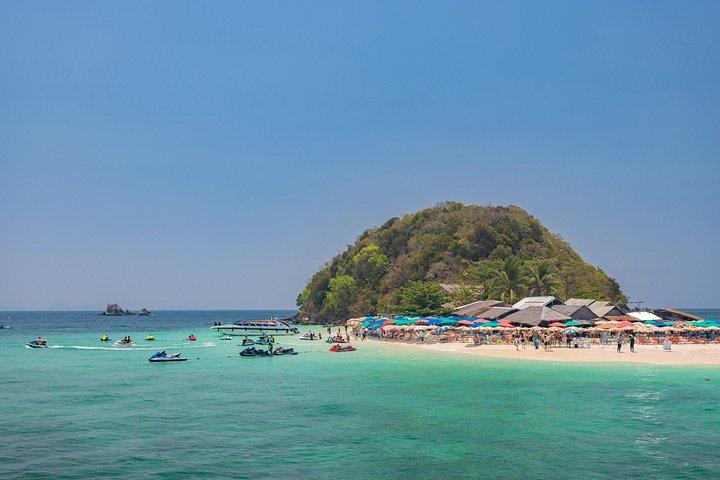 Phi Phi, Maya, Khai and Pileh Day Trip by Catamaran From Phuket