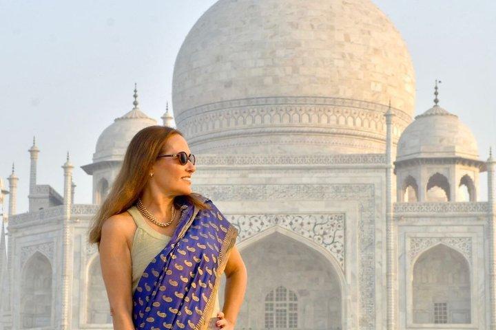 Taj Mahal Soluppgång och Agra Samma dag resa från Delhi med bil