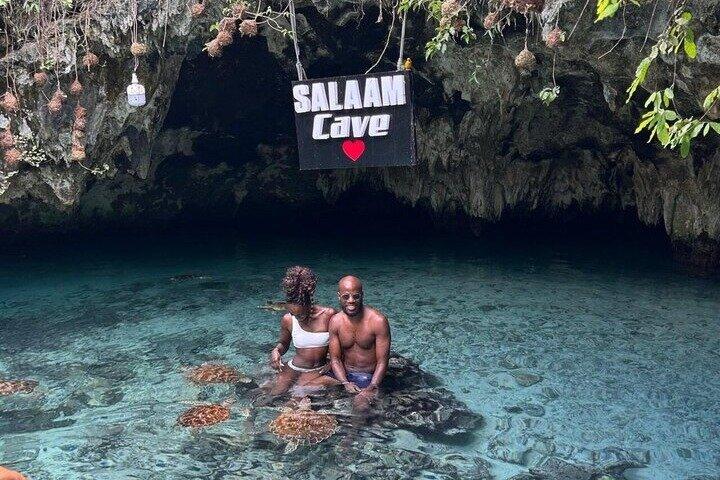 Excursión al bosque de Zanzíbar Jozani y cueva de Salaam