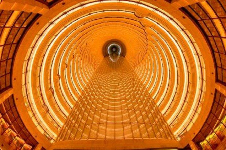 中国の上海金馬王タワー展望台
