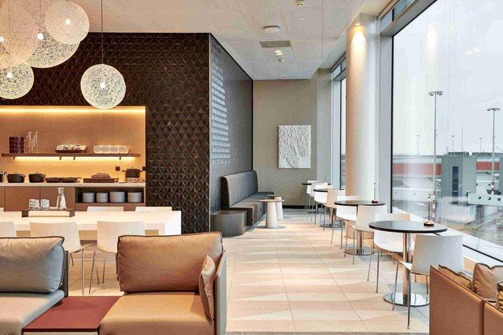 Amsterdam Schiphol Airport AMS VIP Lounge Accès