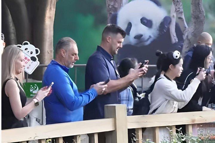 Visite de la base de pandas avec escale à Chengdu