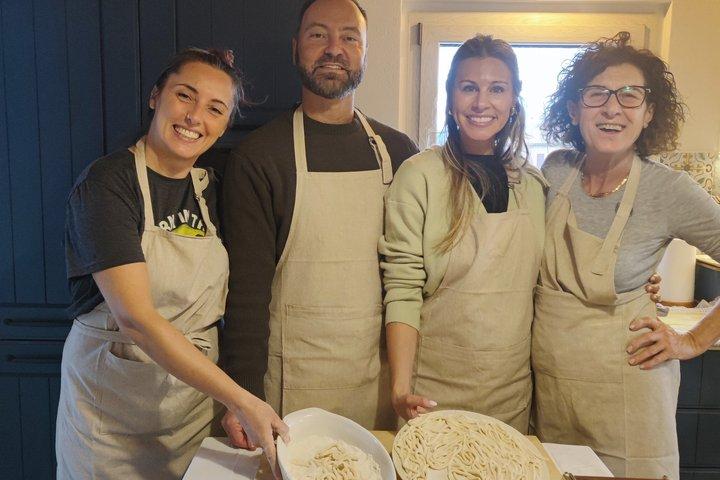 Clase de elaboración de pasta fresca: Crea y degusta en la Toscana y Umbría.
