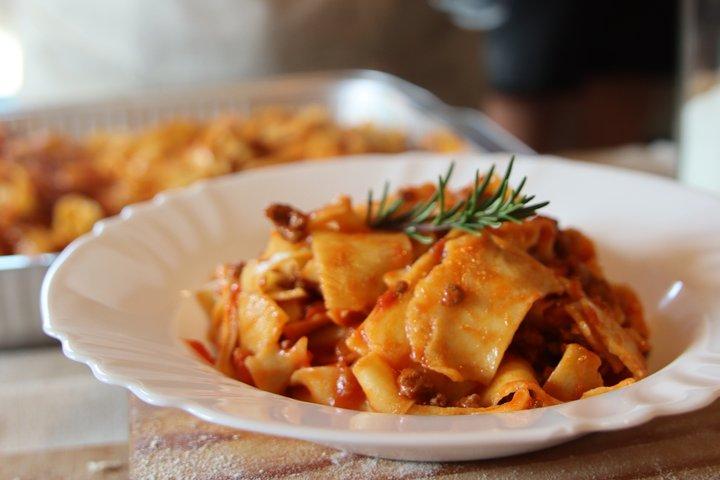 Clase de elaboración de pasta fresca: Crea y degusta en la Toscana y Umbría.
