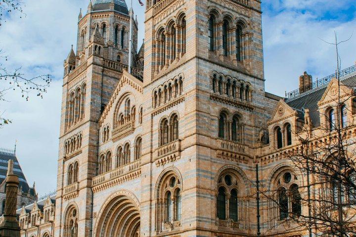 Londres 2h Visita guiada ao Museu de História Natural com entrada prioritária