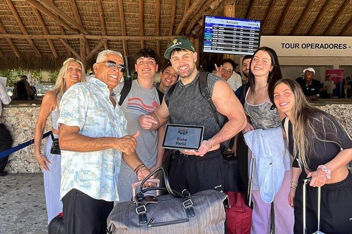 バヤヒベ・ラ・ロマーナ間のプライベートSUV送迎プンタ・カナ