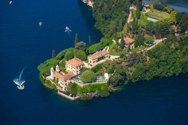 Visita a Varenna y Bellagio con Vino en el Lago Como Tour en Barco