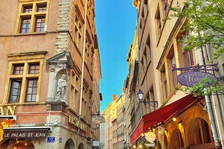 Lyon : Traboules cachées et visite à pied de la vieille ville
