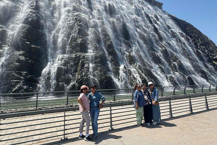 ドバイ発ホールファッカン日帰り旅行：ラフィサーダムのある絶景海岸