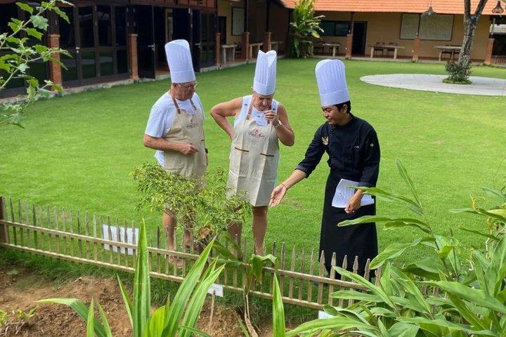 Nusa Dua : Bali Cooking Class Giardino delle erbe aromatiche Visita libera Pick-up