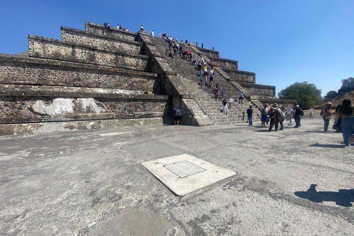 Teotihuacan Pyramids Tour without Crowds