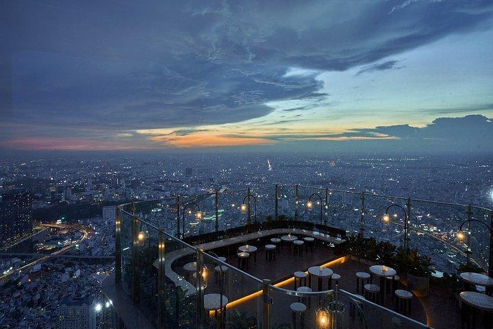 サイゴン・イブニングツアー：ランドマーク81の夕日＆ディナークルーズ