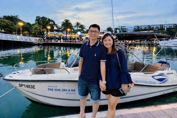Singapore Speedboat Cruise & Marina Dine Combo
