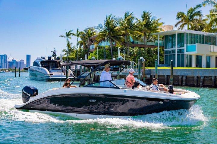 Private Miami Boat Charter : Sightseeing, Sonnenuntergang & Sandbar