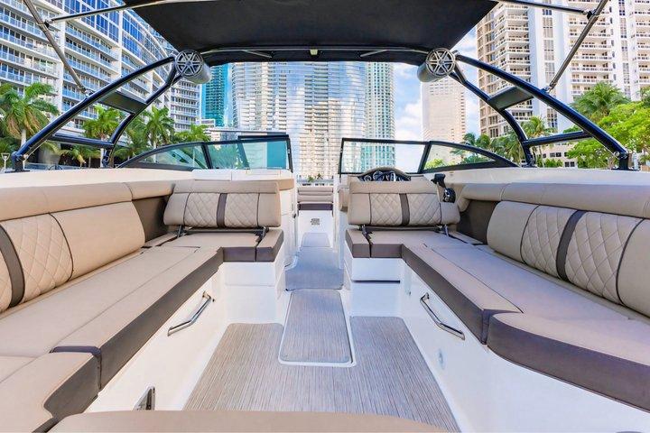 Private Miami Boat Charter : Sightseeing, Sonnenuntergang & Sandbar