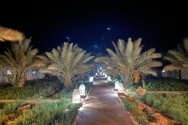 From Fez: 2-Day Desert Tour with Return to Fez or Marrakech