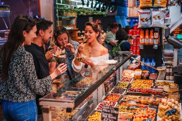 Porto Food Tour Market Tapas et Porto Wine Cellar Experience