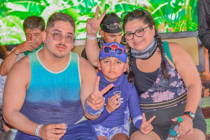 Avventura in buggy e ATV a Punta Cana con visita alla grotta e alla spiaggia.