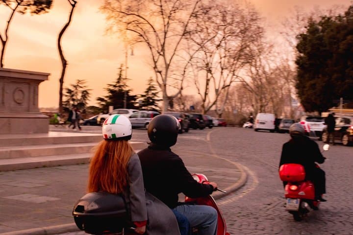 Rome by Night: Private or Small Group Golf Cart Tour
