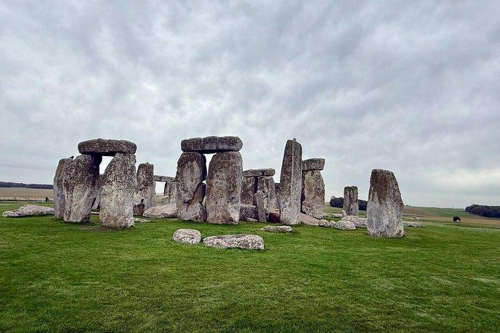 Private Tagestour von London - Stonehenge und Bath