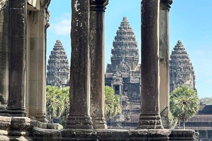 1 - Excursión de un día a Angkor Wat por Tuk-Tuk con guía de habla Inglés