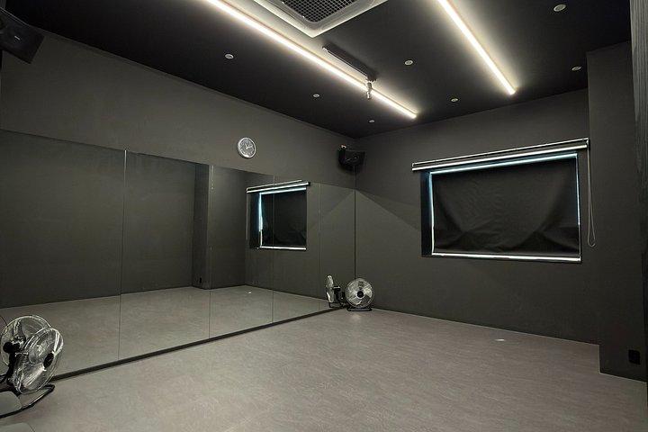 K-pop Dance Class for Beginners and Video Shoot at Kpop center