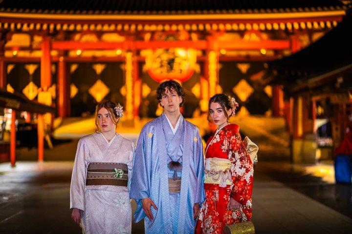 東京 : 着物レンタル込みの浅草ガイド撮影