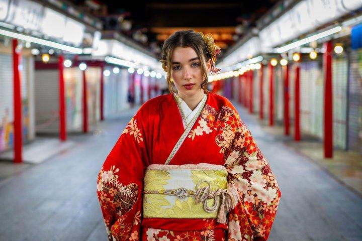 東京 : 着物レンタル込みの浅草ガイド撮影