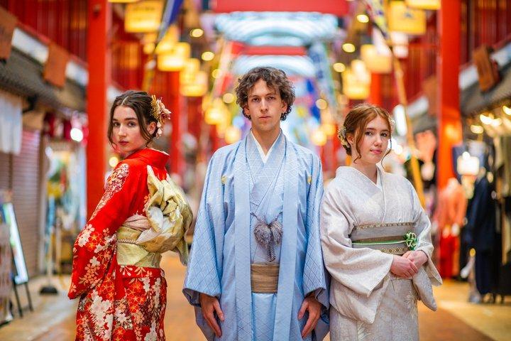 東京 : 着物レンタル込みの浅草ガイド撮影