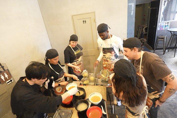 東京 : 渋谷ラーメン作り ゼロから自分だけの一杯へ！