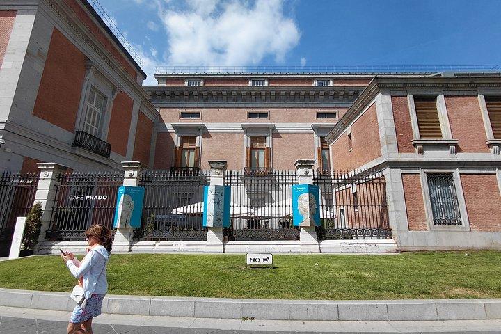 マドリードスペイン語朝食とプラド美術館ガイドツアー