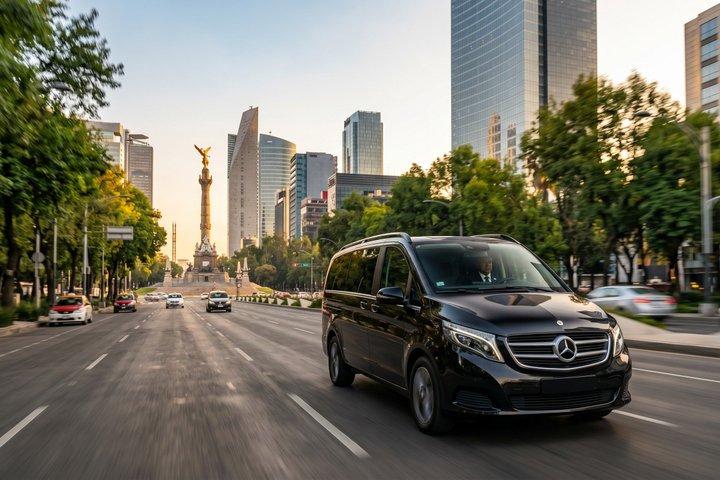 Mexico-Stad: MEX Airport Privétransfer van/naar het stadscentrum