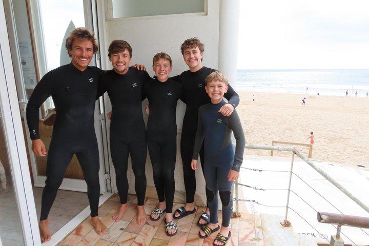 Lisbonne à Carcavelos Cours Privé de Surf avec Surfeur Expert
