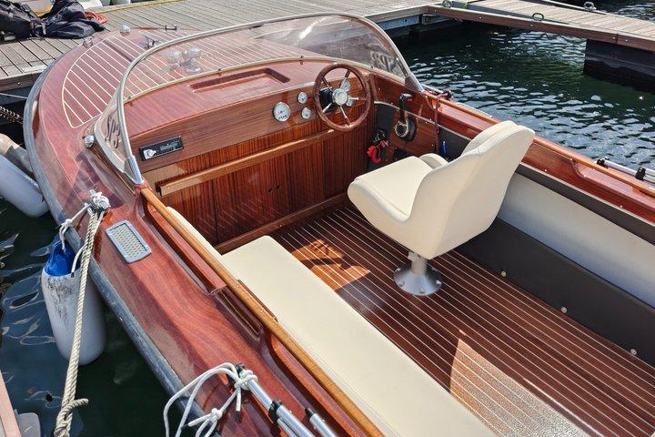 Tour en barco de madera por el lago Como (privado)
