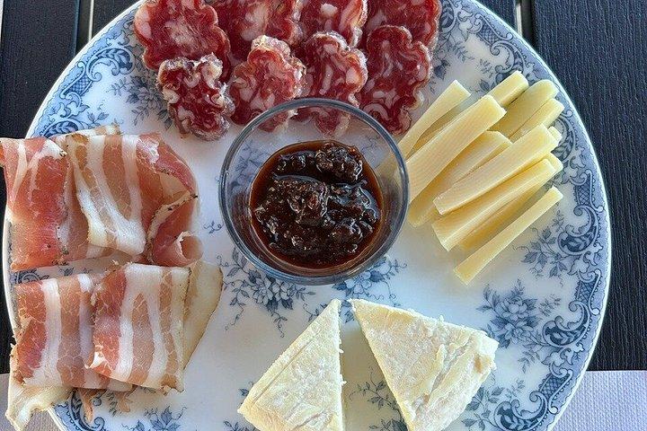 Private Winery and Vineyard Tour with Wine Tasting