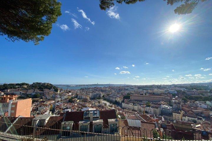 Lisbon Like a Local - Walk, Taste & Feel the City.