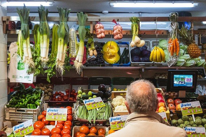 セビリアの朝ごはんツアー 市場から食卓へ